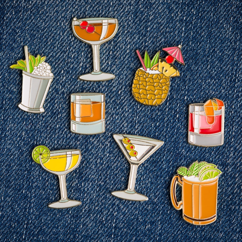 Negroni Cocktail Enamel Pin image 3