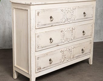 Antique Finish Three Drawer Storage Cabinet Hand Carved Beige Wood Cabinet Floral Decoration Storage Furniture Home Decoration