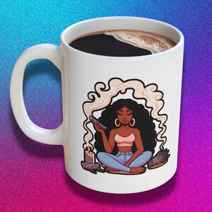 Tazza in ceramica Meditazione Melanin Baddie (15 oz), arte della salvia ad alta vibrazione, tazza da caffè Boho unica, idea regalo per il tè della consapevolezza, San Valentino