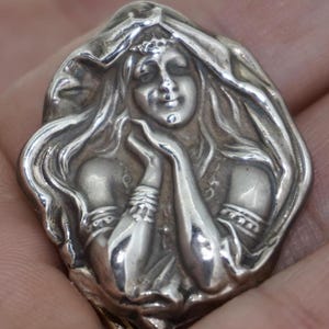 Sterling Silver Art Nouveau Zigenarflicka Nål