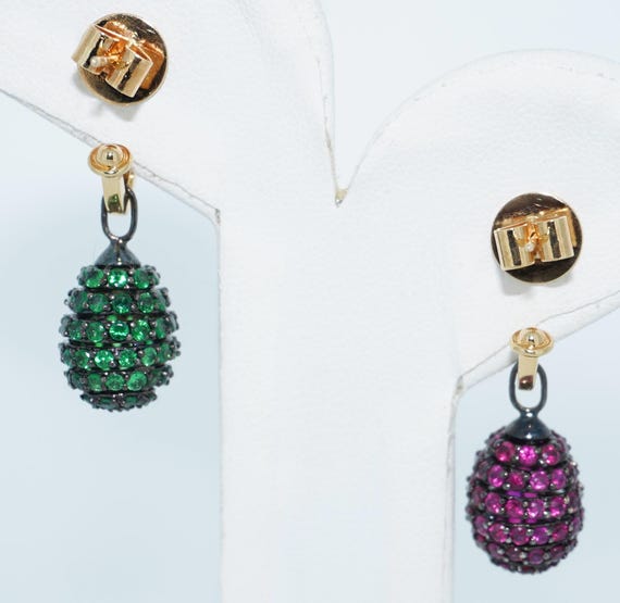 18K Emerald & Ruby Dangle Drop Earrings - image 4
