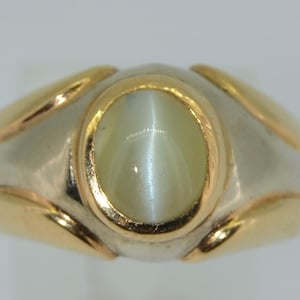 A Very Fine Catseye Chrysoberyl 14K White & Yellow Gold Ring