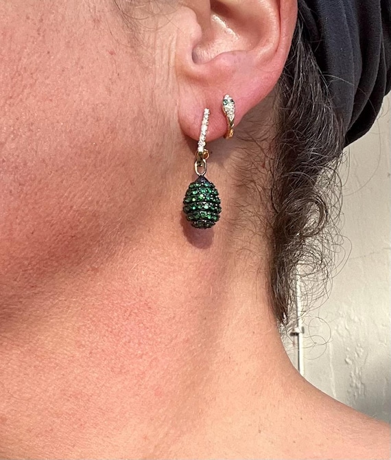 18K Emerald & Ruby Dangle Drop Earrings - image 2