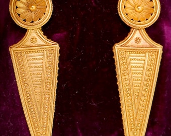 Exquisite Tiffany & Co. Boxed 18K Etruscan Revival Victorian Earrings