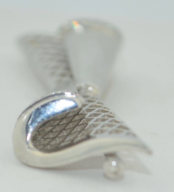 Retro 18K White Gold and Diamond Brooch - image 3