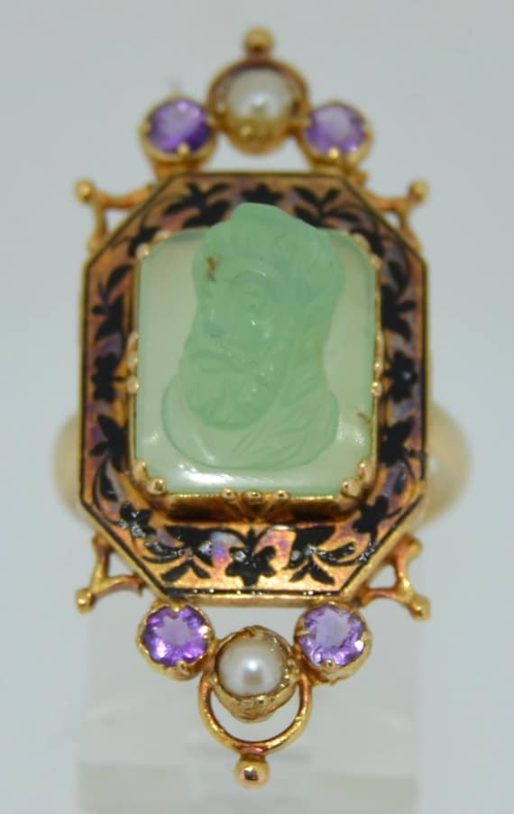 Victorian Hand Carved Figural Chrysoprase 18K Ring