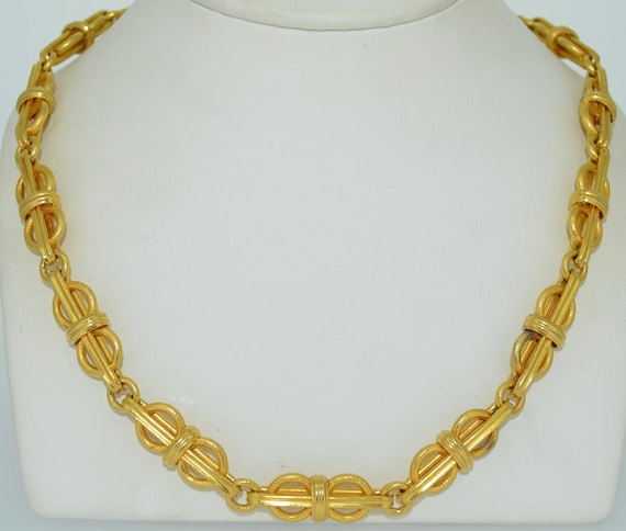 Fabulous Chunky 18K Victorian Chain 19 inches - image 1