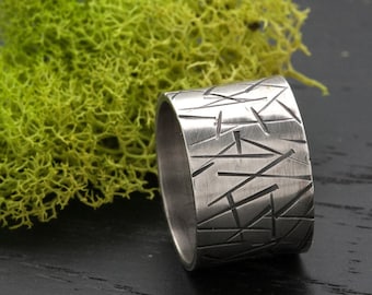 Abstract Silver Band | Alternative Wedding Band Unisex | Textured Silver Wide Band Ring | Modern Silver Ring |  Unisex Silver Ring Band