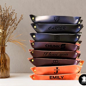 Valet Tray Personalized Catchall Tray, Leather desk caddy, Handcrafted leather valet tray gifts for men, Personalized valet tray gift