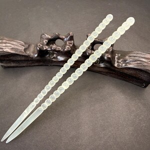 Handmade Natural Icy White Xiuyan Jade Lucky Bead Hairpin, String of Blessings Hair Stick, Symbol of Good Fortune & Positive Energy