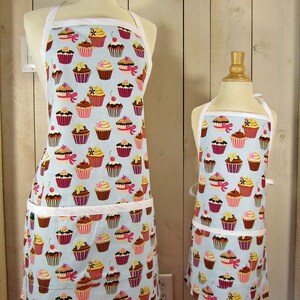 Cupcake Mommy and Me (kids size) Apron Set - Reversible aprons, matching aprons, mother daughter full aprons
