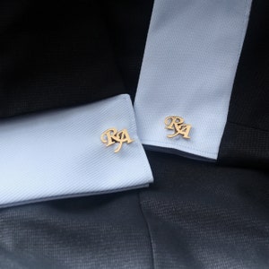 Boutons de manchette personnalisés en acier inoxydable Boutons de manchette brillants pour garçons d'honneur Initiales personnalisées 2 lettres pour cadeau de cérémonie de mariage