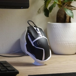 Maßgeschneiderter Maushalter für G502 und G502 SE – elegante und minimalistische Schreibtischorganisation