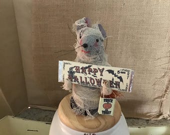 PRIMITIVE HALLOWEEN MOUSE-Trick or Treating-Mummy-She;f Sitter-Halloween Decor-Candy