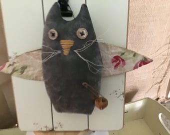 PRIMITIVE HANGING Cat ANGEL