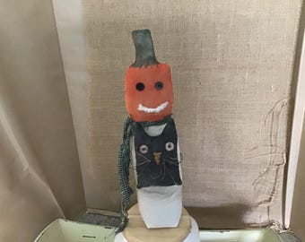 PUMPKIN HEAD  Crock Stump Doll-With Cat-HALLOWEEN-Primitive-Shelf Sitter-