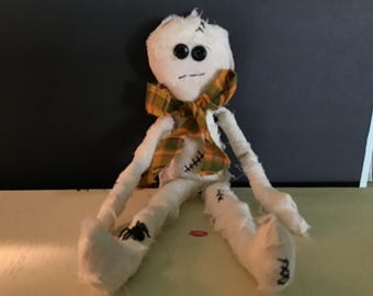 PRIMITIVE HALLOWEEN MUMMY
