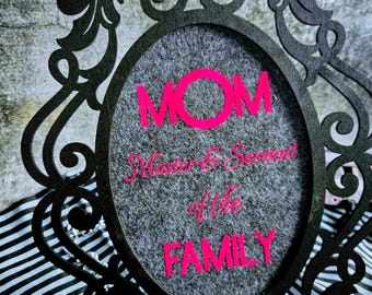 Wall mural "MOM – Master and Servant" | Gothic decor in 80s style & neon pink