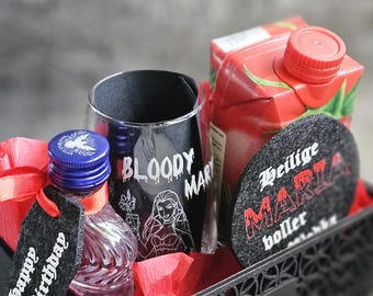 Bloody Mary Gift Box Gothic | Engraved Glass, Personalized | Birthday Gift | Laser-Cut Wooden Box | Gothic Cocktail Gift Set