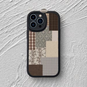 Cottagecore Quilt Leather Phone Case, Vintage Grandmacore Patchwork Gift, Cozy Aesthetic Phone Cover iPhone 18 Pro Max