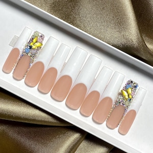 Garden | Junk Bling & White French Tip Press On Nails