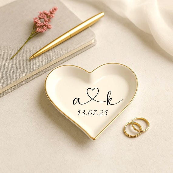 Custom Engagement Ring Dish, Wedding Ring Dish, Bridal Shower, Initials Heart Date Ring Dish, Gift For Bride and Groom, Anniversary Gift