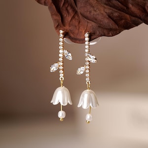 Romantic Flowers Earrings for Wedding, Lily of the Valley Earrings, Dangle Flower Earrings, Diamond Earrings, Pearl Earrings, Gift for Mom