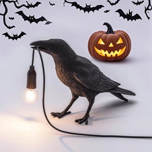 Halloween-Krähe-Lampe, Krähen-Tischlampe mit Birne, gotisches Krähen-Licht, dunkler viktorianischer Hauptakzent, Halloween-Geschenk, Housewarminggeschenk.