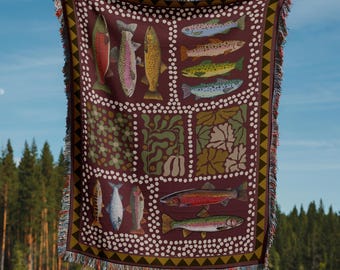 Lachsforelle Bergfisch Webdecke | Fischende Cabin Rustikale Hütte werfen Wandbehang | Naturbursche Geschenk | Lake Haus Dekor