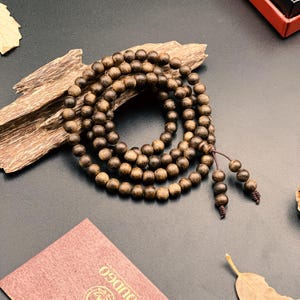 Feng Shui 108-Bead Agarwood Bracelet/Necklace | Natural Resinous Oud Agarwood | Banh Agarwood Indonesia | 7mm Beads - OUDGOVC007
