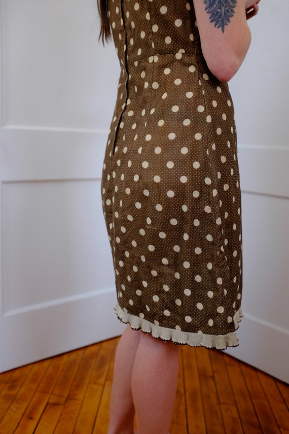 Minx Modes Brown Ruffle Polka Dot and Velvet Slee… - image 4