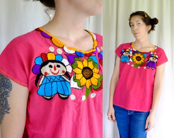 Vintage Embroidered Mexican Blouse Handmade Guatemalan Textile Shirt 70's Magenta Faces Print Blouse Medium M Oaxaca Souvenir Shirt