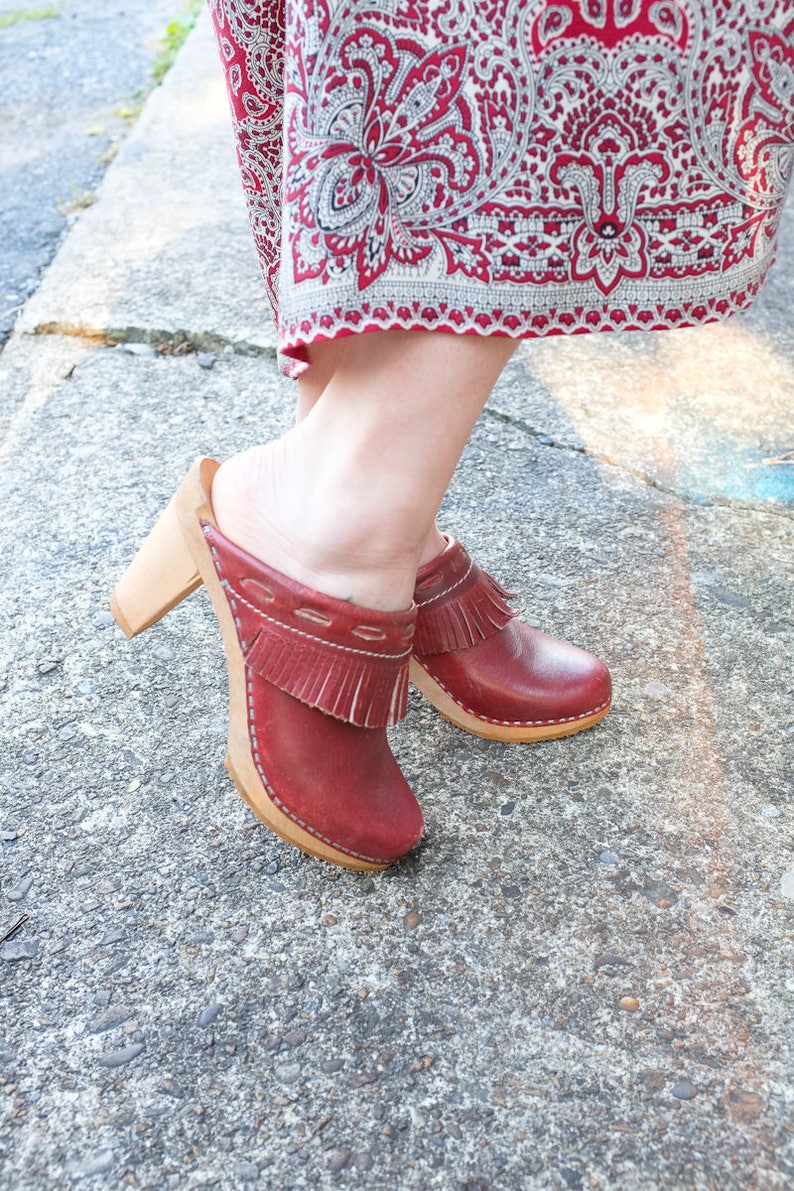 Anatomy Mules Euro 37 Wooden Heels Leather Fringe Size 7