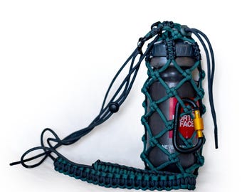 Paracord Bottle Holder Reflected: "Deep Forest"