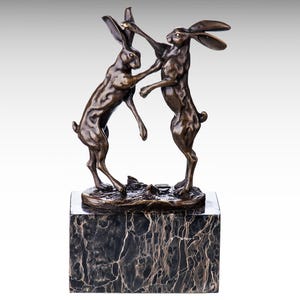 Bronze Sculpture of Boxing Hares Animal Figurine Decor, Rabbit Bronze Statue on Marble Base, Fighting Hares Metal Sculpture Art Gift Present