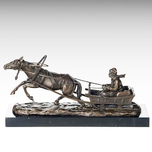 Bronze Sculpture of Horse Drawn Sleigh, Bronze Statue on Marble Base Metal Sculpture Art, Luxury Room Decor Aesthetic Housewarming Gift Idea