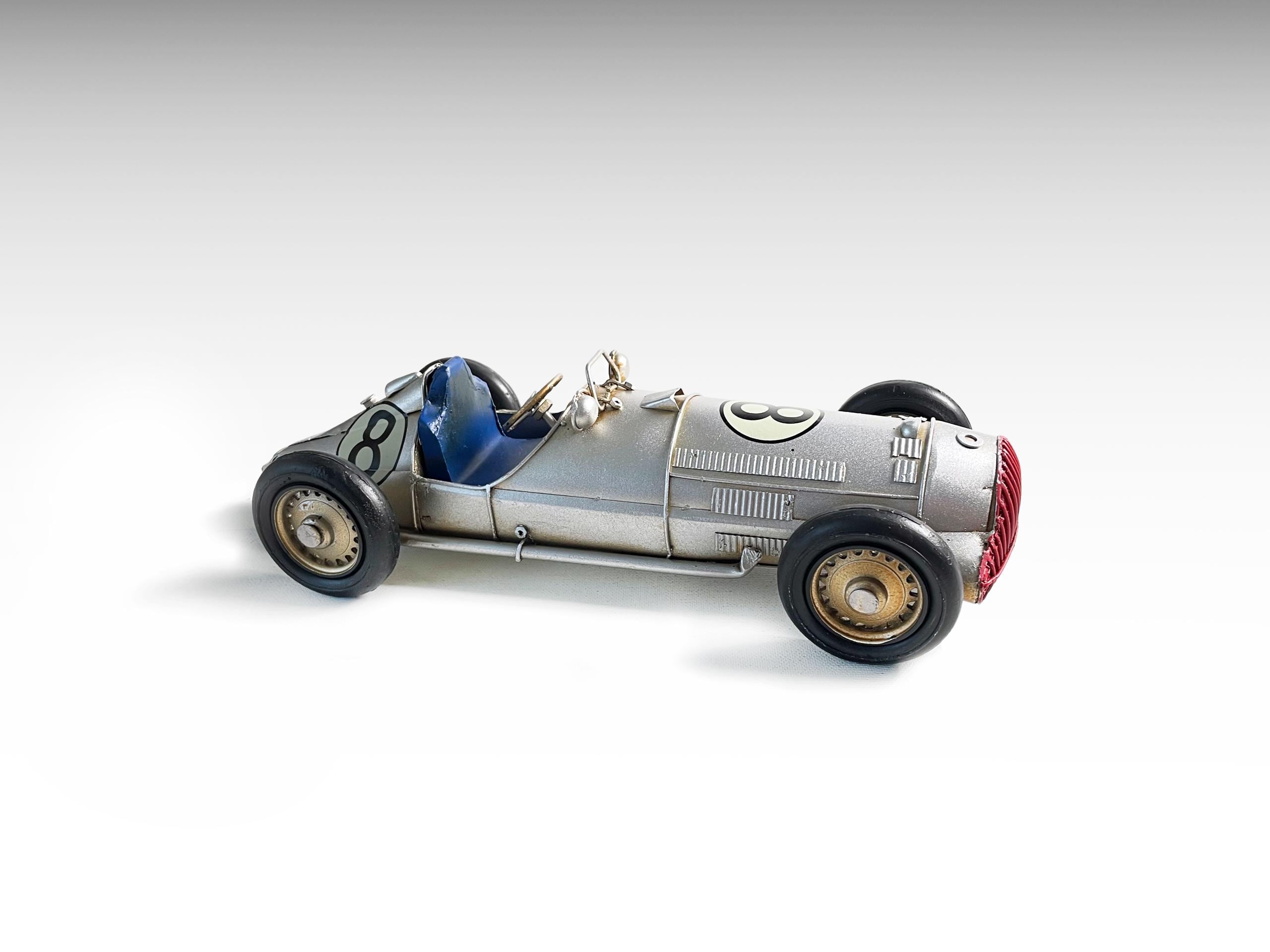 Coffret de 50 petites voitures de course sur