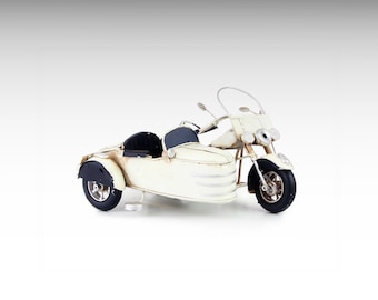 White Motorbike with Sidecar Metal Model, Vintage Style Old Classic Toy Old School Motorcycle, Bikers Gift Idea Vintage Motor Bar Decoration