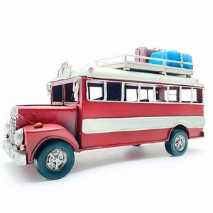 Oldtimer Bus Metal Model Classic Car Model, Vintage School Bus Scale Model Passenger Bus Driver Gift Collectible Item Aesthetic Room Decor