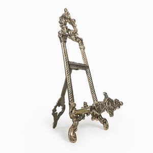Art nouveau-stijl messing ezel displaystandaard, vintage tafelblad ezelstandaard display, h: 9 inch goudkleurige metalen ezel klein interieur decoratie cadeau housewarming cadeau