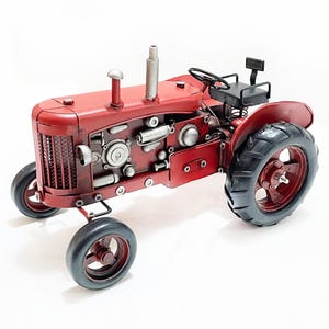 Vintage Tractor Metal Model, Old Farm Tractor Ornament, Vehicle Toy Collector Tractor Scale Model, Farmer Gifts Shelf Farmhouse Table Decor