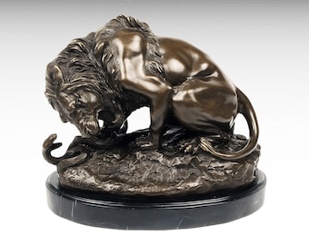 Gran escultura de bronce de león y serpiente, estatua de bronce de león y serpiente sobre base de mármol, idea de regalo de estatua de león de bronce, figura de arte animal pesado