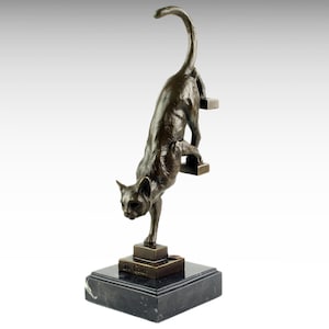 Bronze Sculpture of Cat Walking Down the Stairs, Bronze Cat Statue on Marble Base Mid Century Modern Art Deco Decor Metal Sculpture Art Gift
