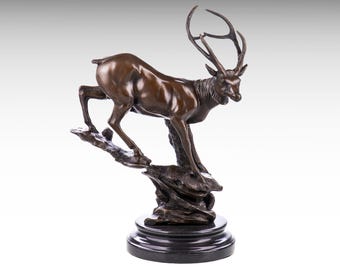 ブロンズ製の鹿の像 – 自宅、オフィス、そしてその先で飾れる雄大な