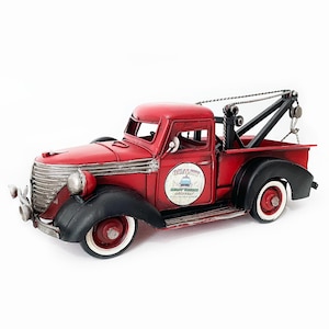 Caminhão de reboque carro modelo de metal vermelho estilo vintage caminhão de reboque, veículo de recuperação retrô decoração de mesa rústica escala modelo carros presente feito à mão