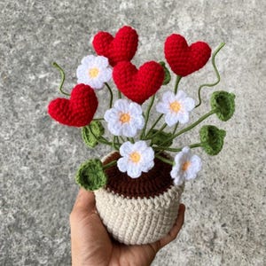Handmade Crochet Heart Flower Pot, crocheted plant, Flower Bouquet, Crochet Heart Pot, crochet bouquet, Gift for Mom Grandma, Valentine Gift