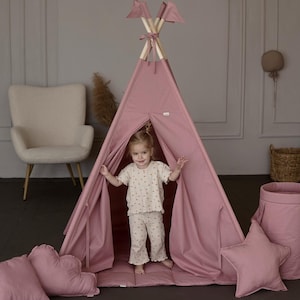 Kids Playhouse with Mat for Soft Play Tipi Tent for Backyard Princess Tent Large Teepees Play Nest with Window and Flags First Birthday Gift