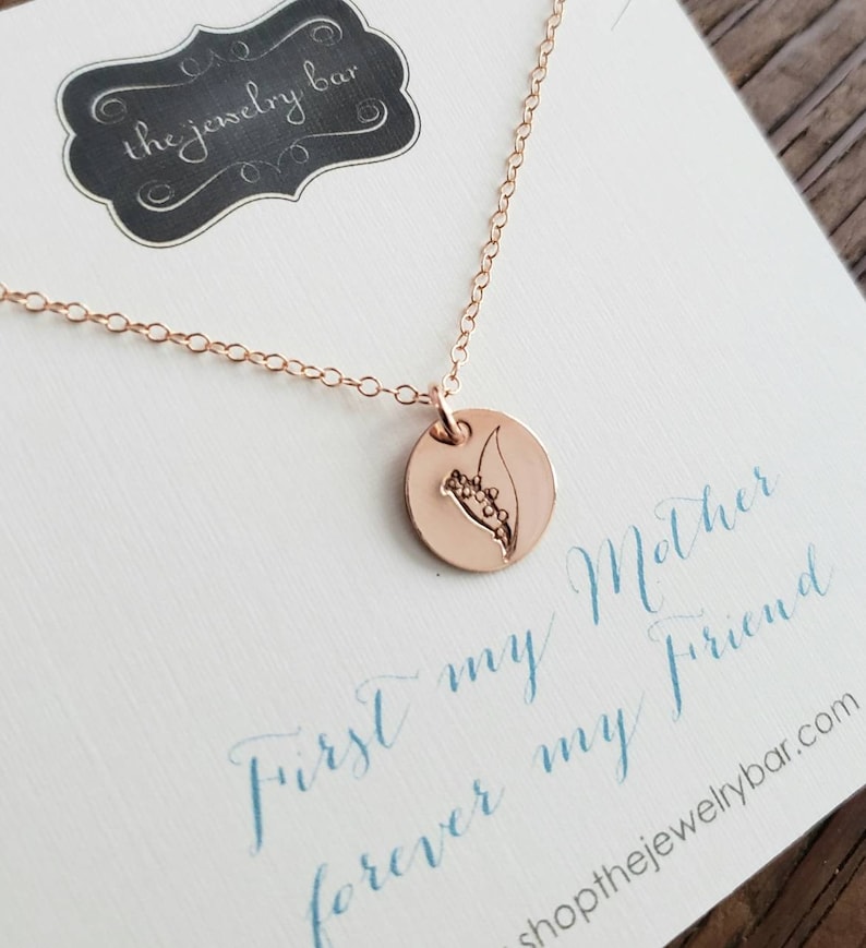 Personalized gift for her, mom birthday gift from daughter, Birth flower necklace, hand stamped disc & initial, mum Valentines day gift image 6