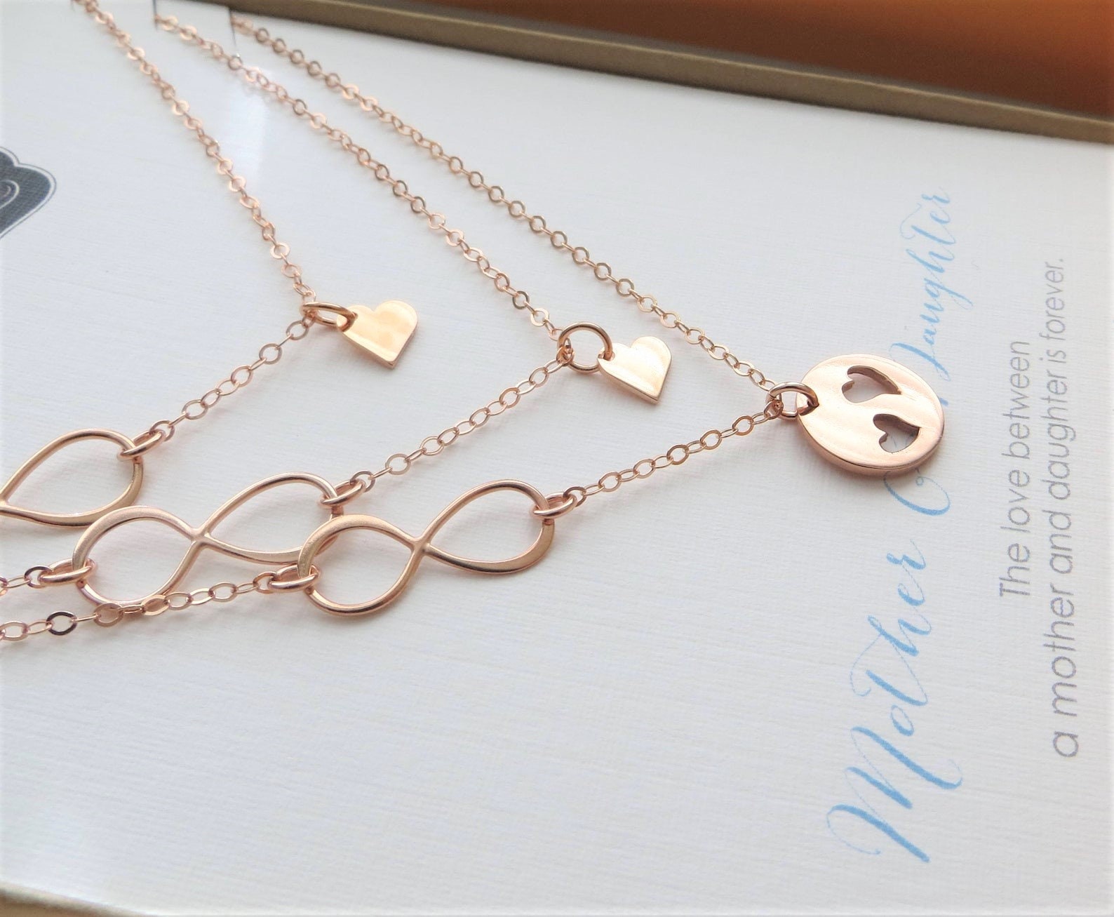 Erika Mother Daughter Necklace, Arrow Infinity Engraved Jewelry for Women  and Mothers Day Card - Quan Jewelry