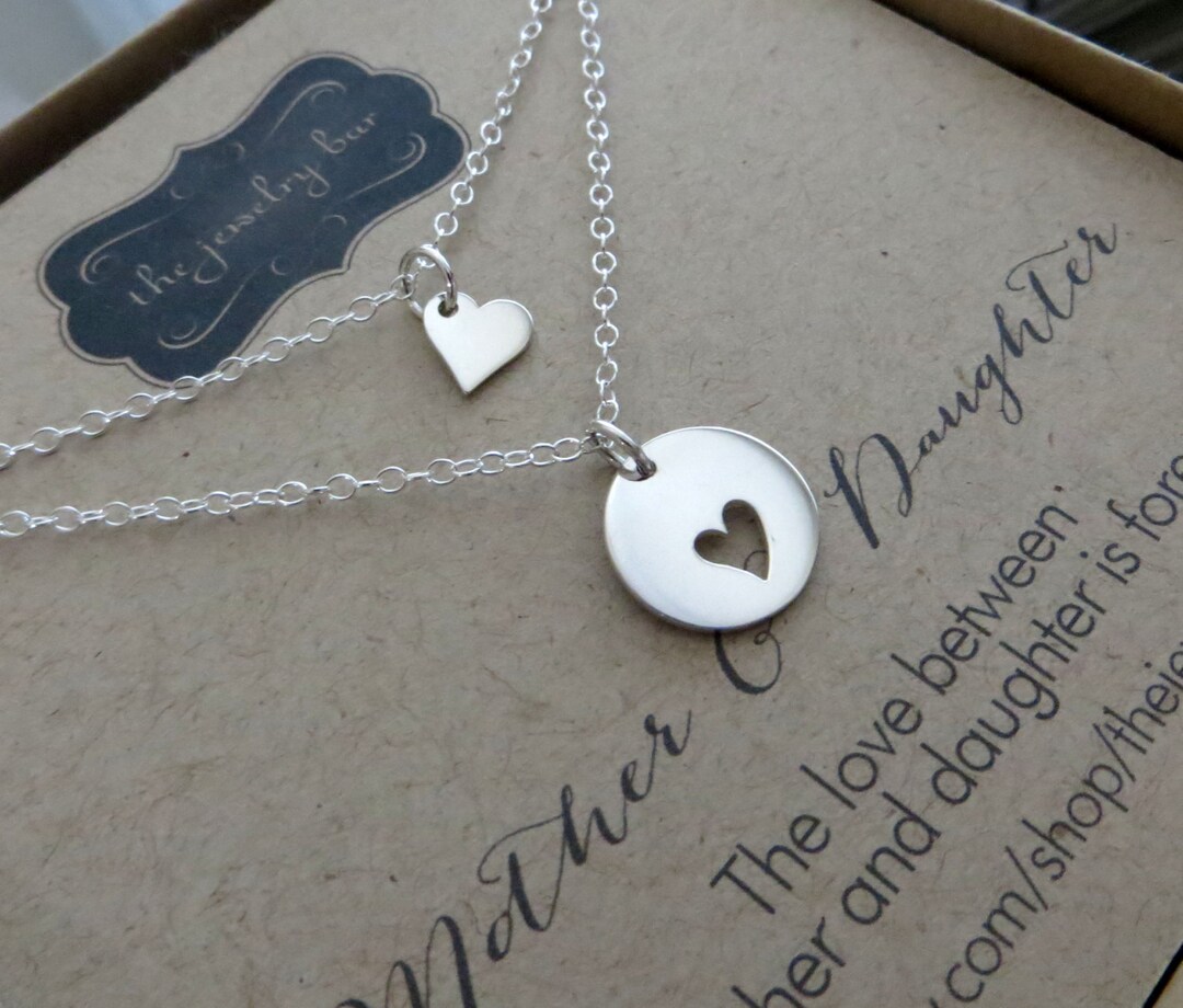 PERSONALIZED SPLIT HEART MOTHER DAUGHTER NECKLACE SET STAINLESS STEEL –  Samstagsandmore